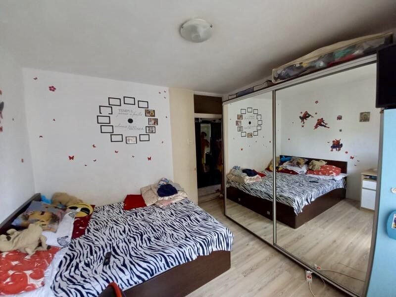 Panduri Vanzare apartament 3 camere  76mp bloc reabilitat